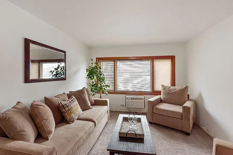 1 bed, 800 sqft, $1,500 — Photo 2