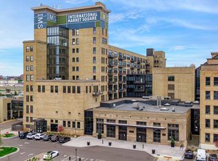 290 Market St UNIT 806, Minneapolis, MN 55405