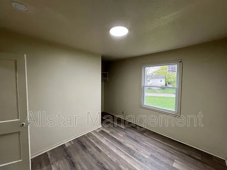 942 S Central Dr — Photo 13