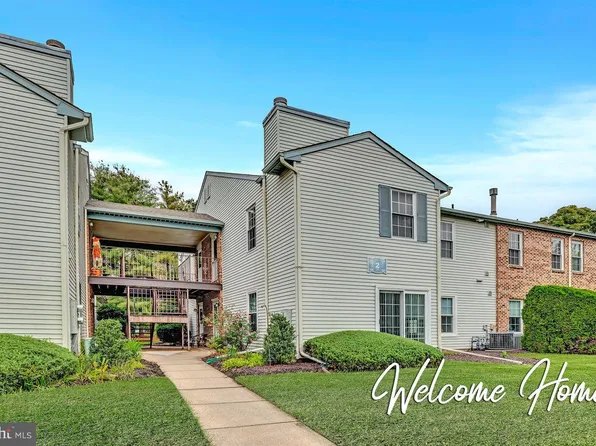 13 Village Ct, Mount Laurel, NJ 08054