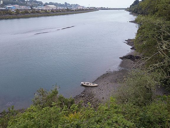 2nd image of Riverview Dr #17/18