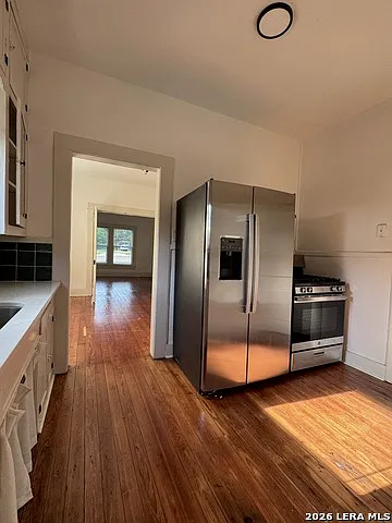 830 Texas Ave — Photo 10