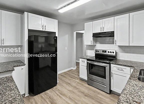 2nd image of 1368 Alverado Way