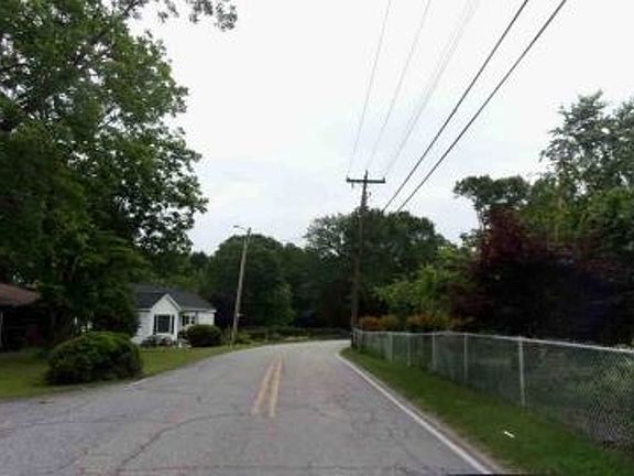 Exterior Neighborhood (street photo)