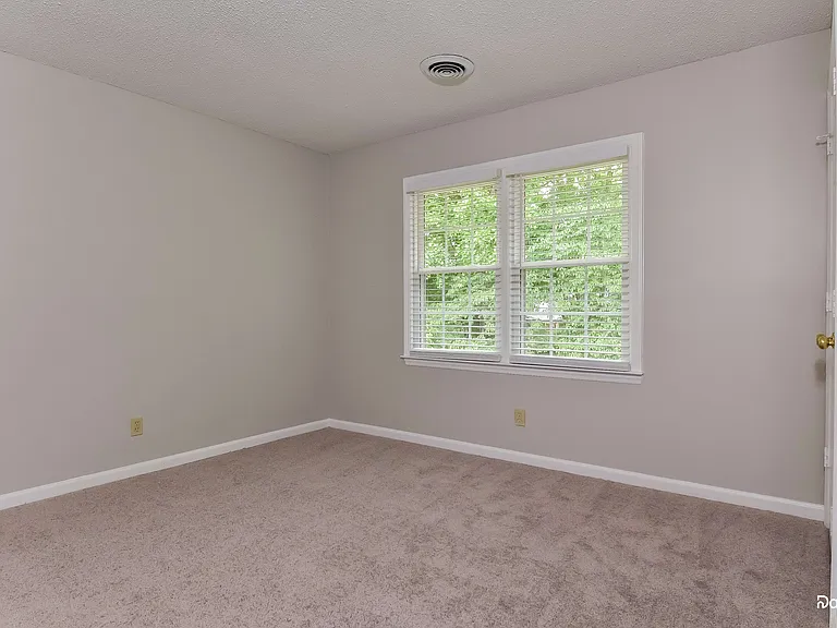 5211 Nantucket Rd — Photo 13