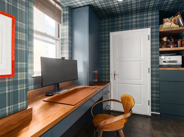 944 Park Avenue image 13 of 15