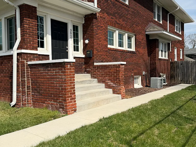 3827 Central Ave — Photo 2