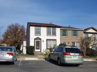 8028 Tyson Oaks Cir, Vienna, VA 22182