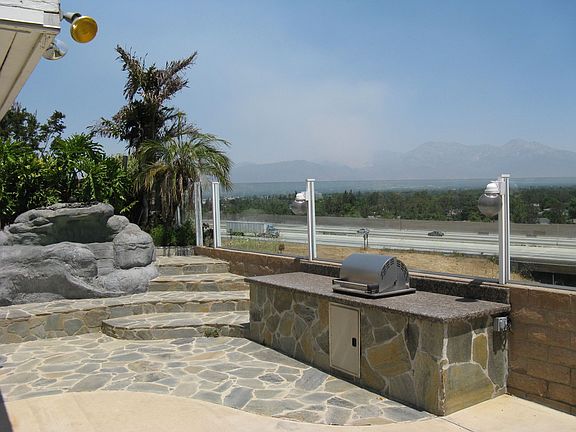 Back View 180 degree