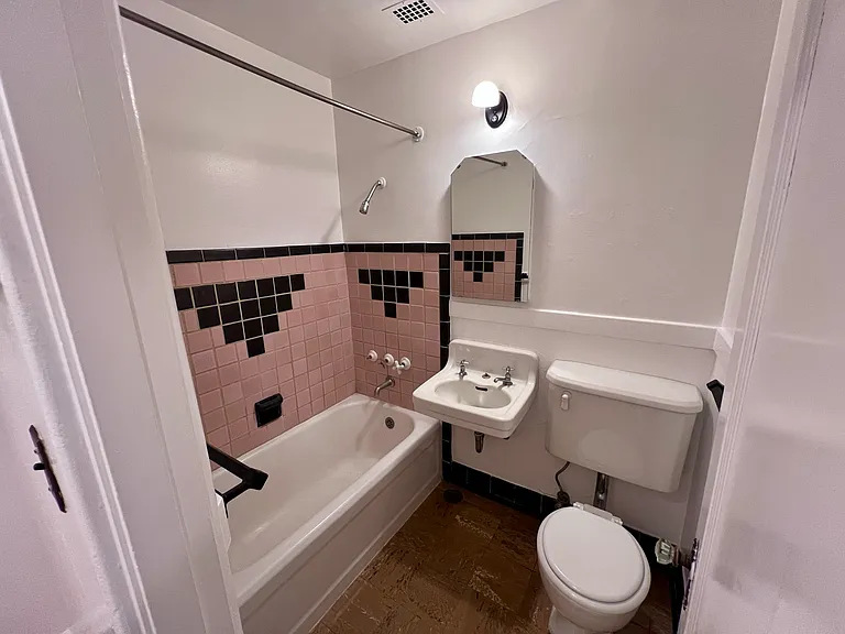 105 Ward St #105 — Photo 9