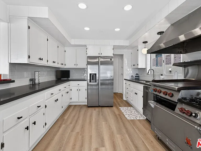 6819 E Ocean Blvd — Photo 18