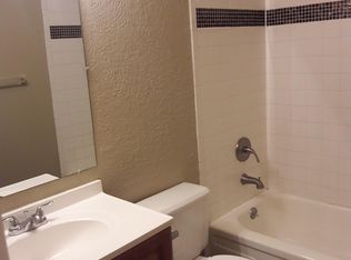 502 SE 3rd St APT 5, Lees Summit, MO 64063