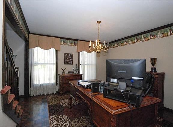 Dining room, currently used as an office