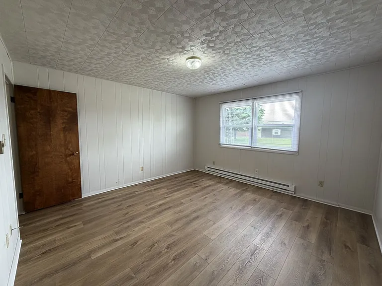 207 Martin Ct — Photo 8