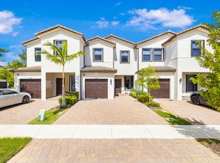 15985 SW 2nd Pl, Hollywood, FL 33027