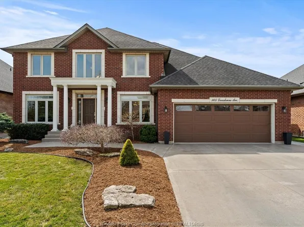 1685 Lansdowne Ave, Lasalle, ON N9J 3X8