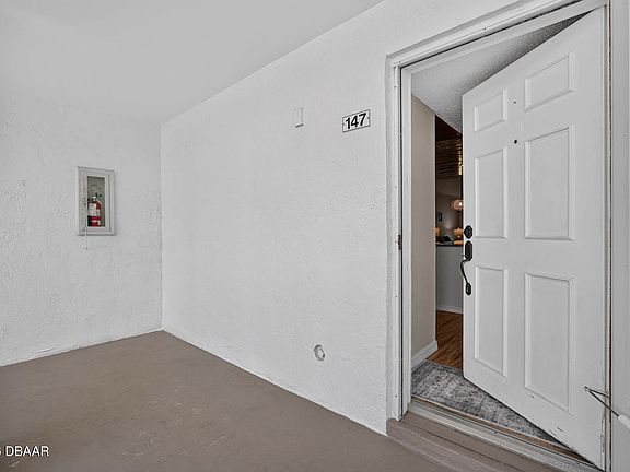 3rd image of 4590 S Atlantic Ave Unit 147