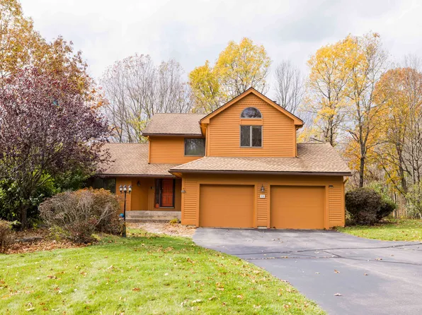 18 Clifford Ave, Tolland, CT 06084