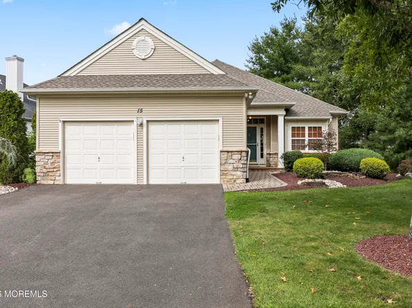 15 Narrowbrook Court, Manalapan, NJ 07726