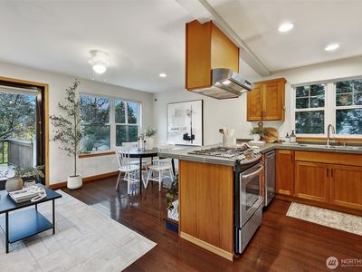 9005 Fremont Avenue N #A, Seattle, WA, 98103