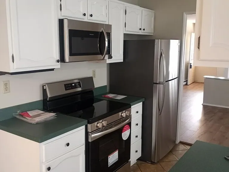 19 Marlow Ave — Photo 4