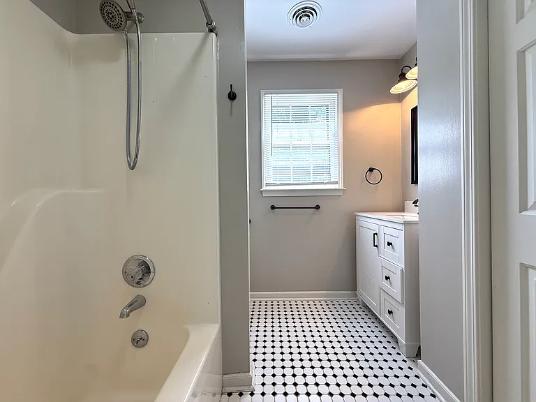 185 Heatherton Way — Photo 22
