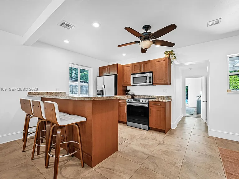 1328 N Andrews Ave — Photo 8