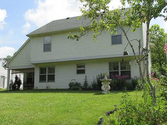 3rd image of 5922 Oakcrest Dr