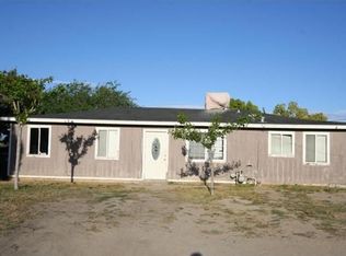 8810 S Milton Ave, Parlier, CA 93648
