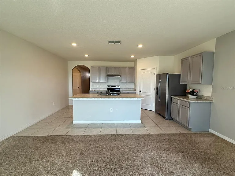 313 Sofia Ln — Photo 7