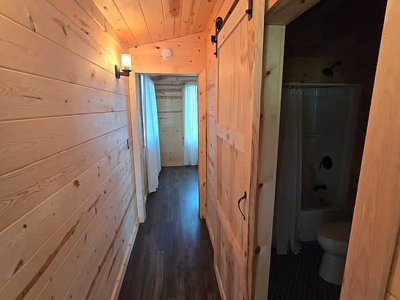 2nd image of 3789 Redmond Ridge Rd