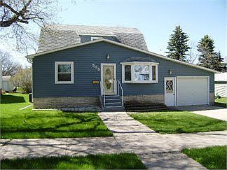 1st image of 305 2nd Ave S