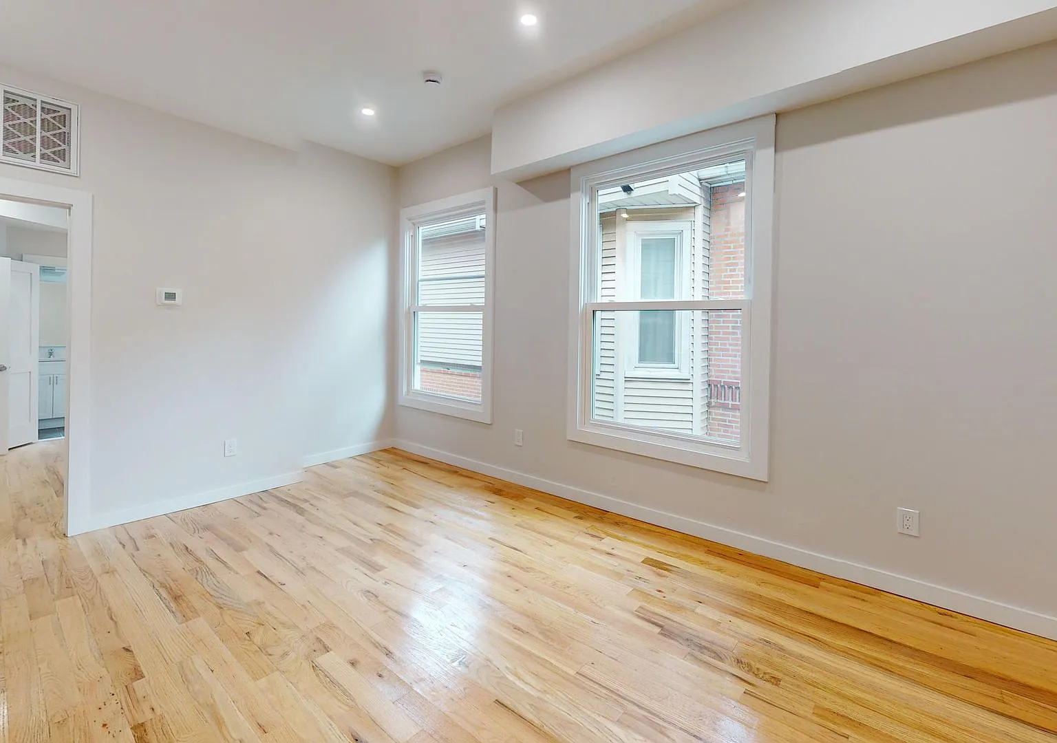 269 Humphrey St — Photo 4