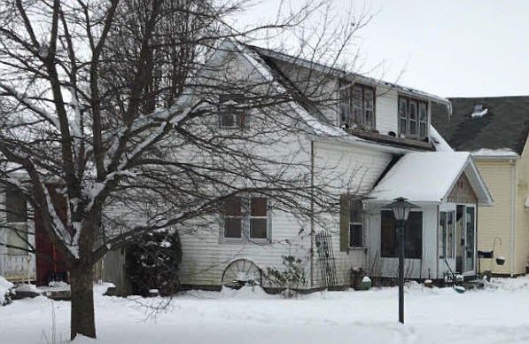 2nd image of 719 W Jefferson St