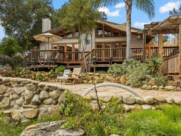 242 Prospect St, Oak View, CA 93022