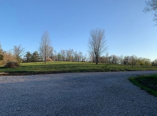 178 Cardinal Ln, Robbins, TN 37852