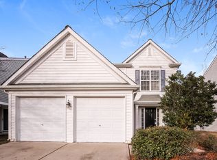 2043 Swimming Hole Cir, Raleigh, NC 27610