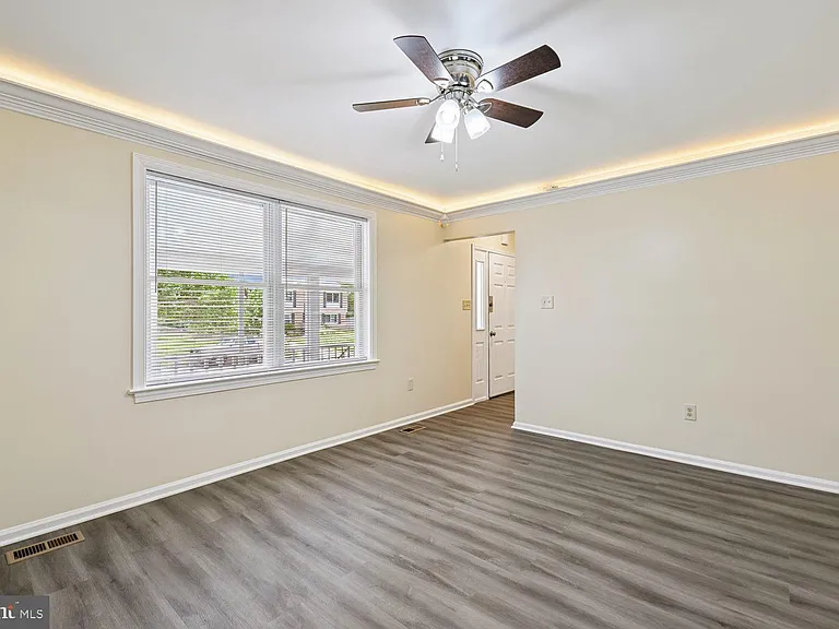 8805 Bolero Ct — Photo 5