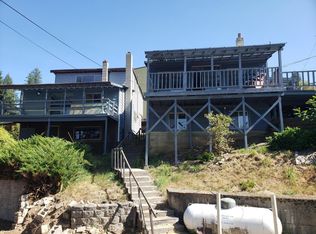 12190 N Woodland Beach Dr, Hauser, ID 83854