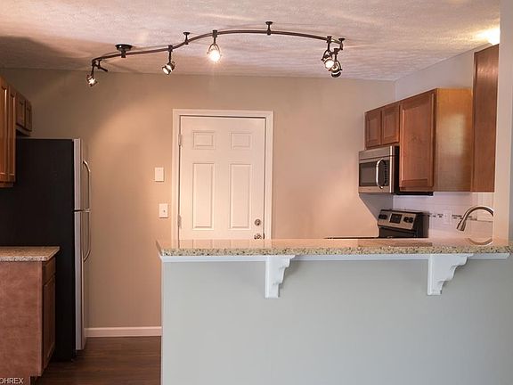 2nd image of 6784 Kirkwood Dr #2