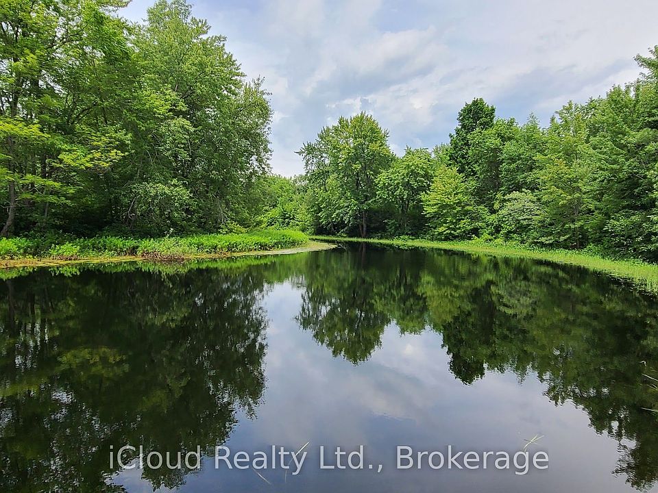 1st image of 788 Courneya Rd