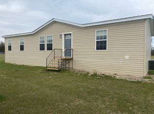 686 Ocheessee Landing Rd, Grand Ridge, FL 32442