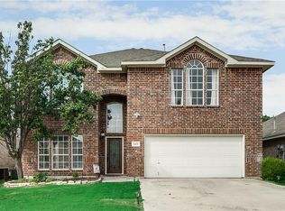 629 Crystal Brook Dr, Saginaw, TX 76179