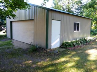 438 Brooks St S, Eden Valley, MN 55329