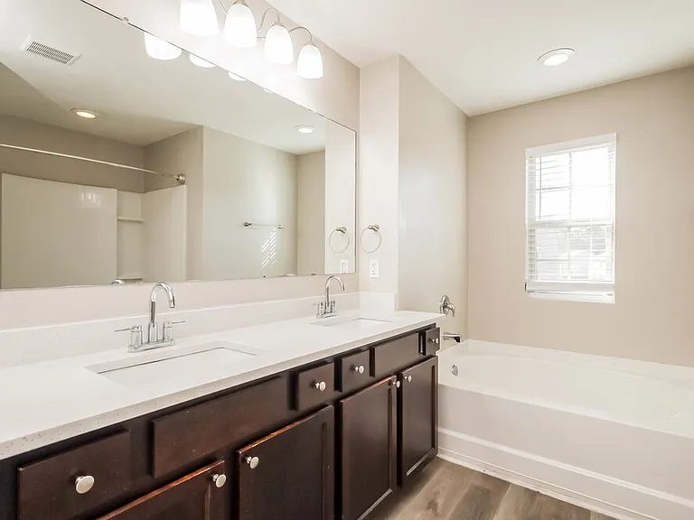 207 Shaker Hollow Dr — Photo 11