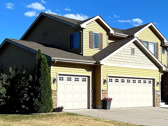 3rd image of 1403 NE Williamsburg Dr