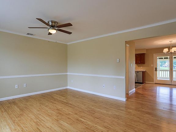 2nd image of 6512 Hollow Dr