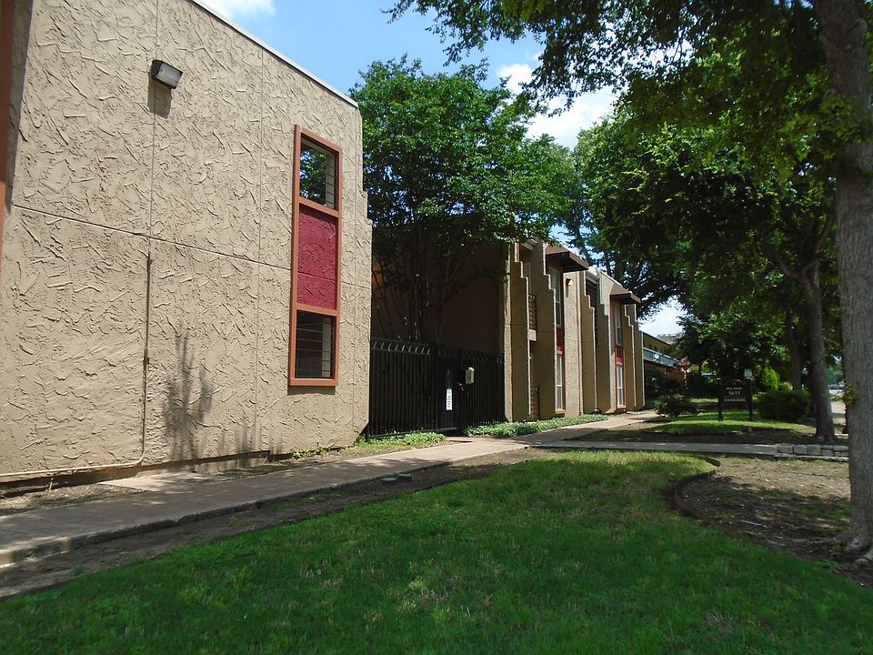 1st image of 5635 Gaston Ave APT 204