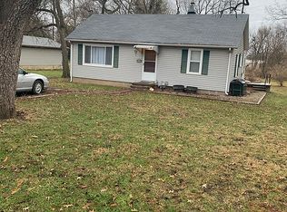 831 E Estabrook St, Ottawa, KS 66067