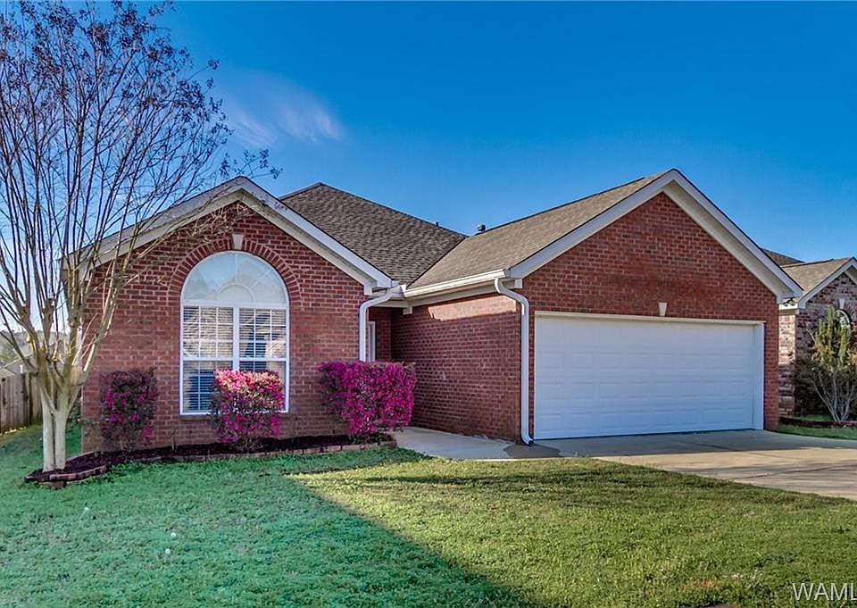 1st image of 451 Prairie Field Dr